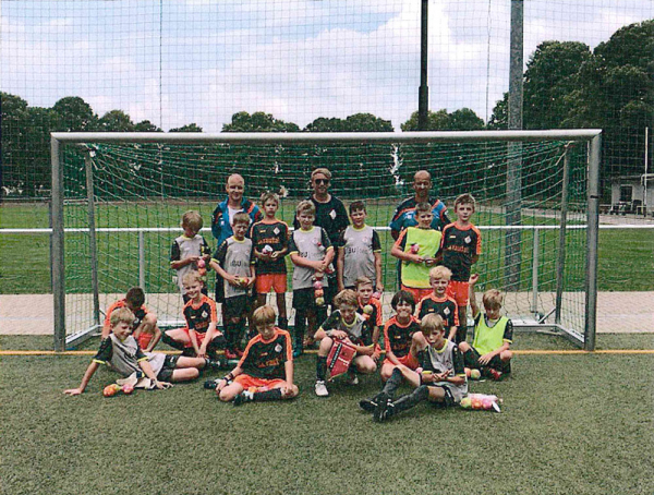 Kinder - und Jugendfußballstiftung Jena unterstützt Trainingslager