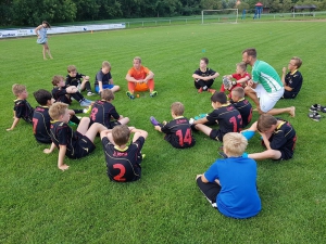 Fußballstiftung unterstützt Trainingslager der D1 FC Thüringen