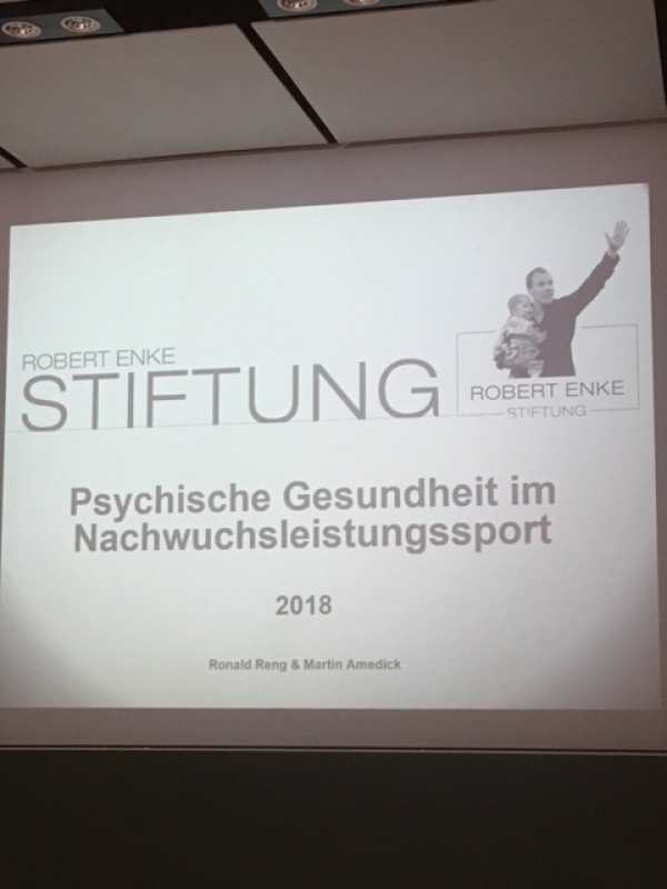 &quot; Psychische Gesundheit im Nachwuchsleistungssport &quot;  - Vortrag der Robert - Enke Stiftung